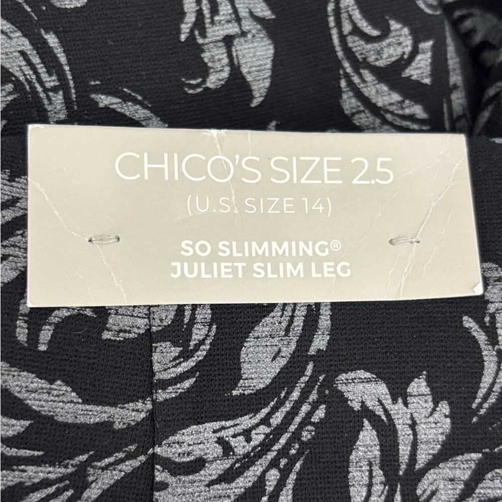 NWT Chicos So Slimming Black Juliet Flocked Scroll Ankle Pant Black Sz 2.5 US 14 - Picture 6 of 8